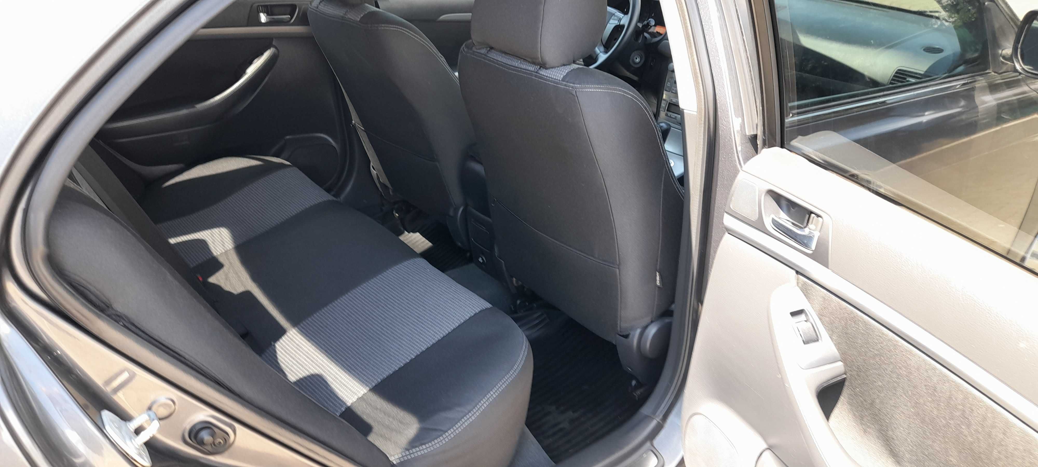 Тойота Авенсис 2008 автомат