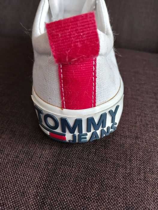 TOMMY JEANS. Buty sportowe damskie.