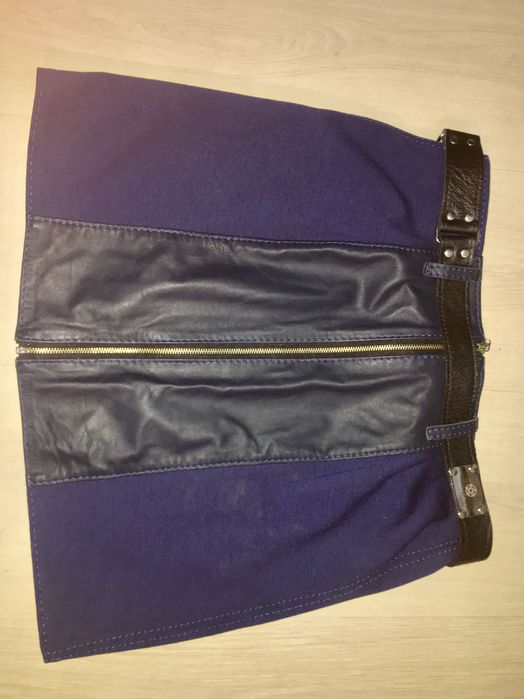 Mini spódnica S skóra naturalna niebieska z dzianiną czarny pasek