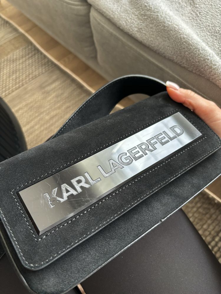 Karl lagerfeld torebka czarna 100% skóra essential 235W344