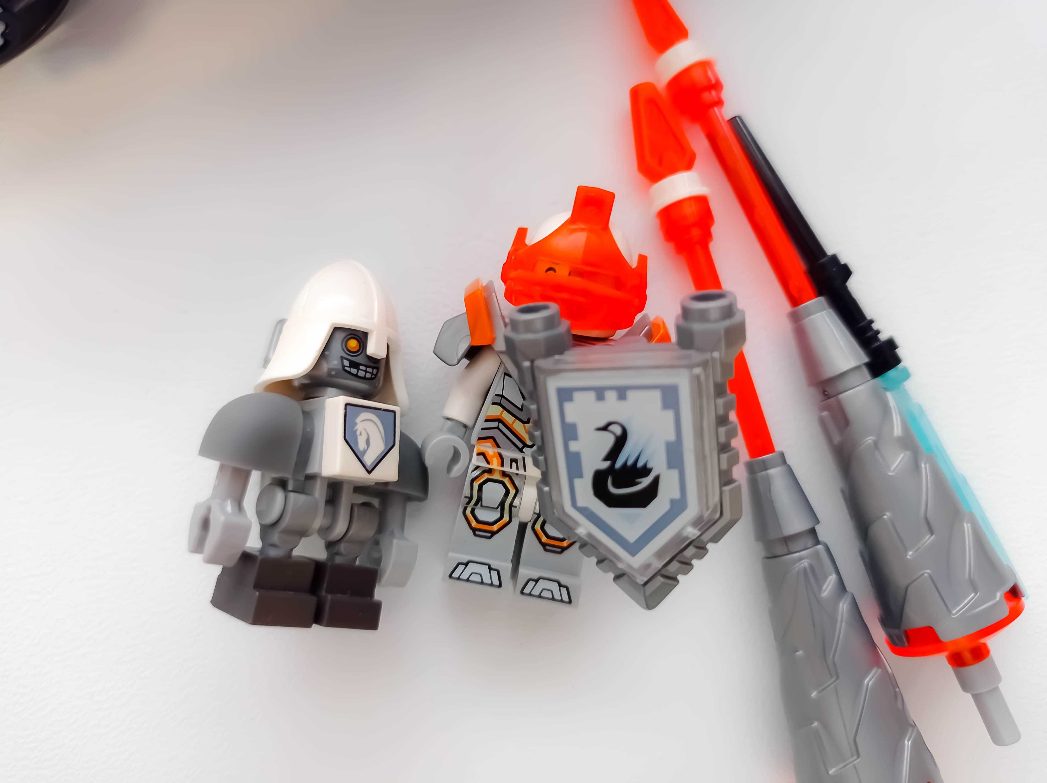 Zestaw LEGO 70348 Nexo Knights - Bojowy pojazd Lance'a