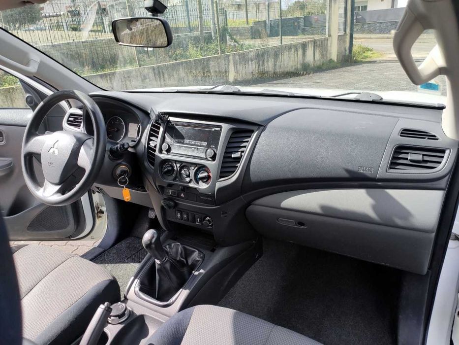 Mitsubishi L200 4X4 CABINE EXTRA