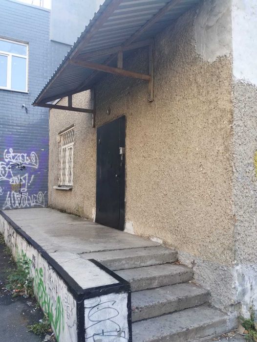 Оренда: Приміщення (140 м2) вул. Героїв Космосу 17