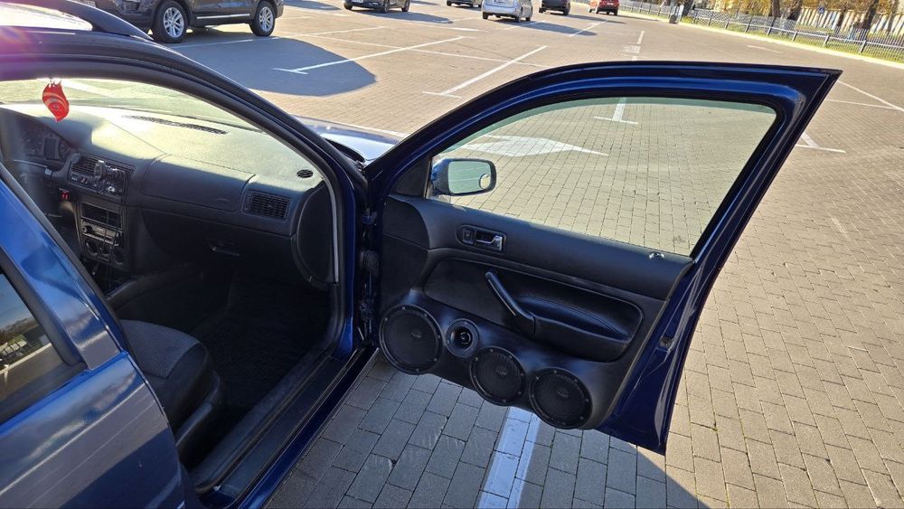 Гольф 4 на автозвуке