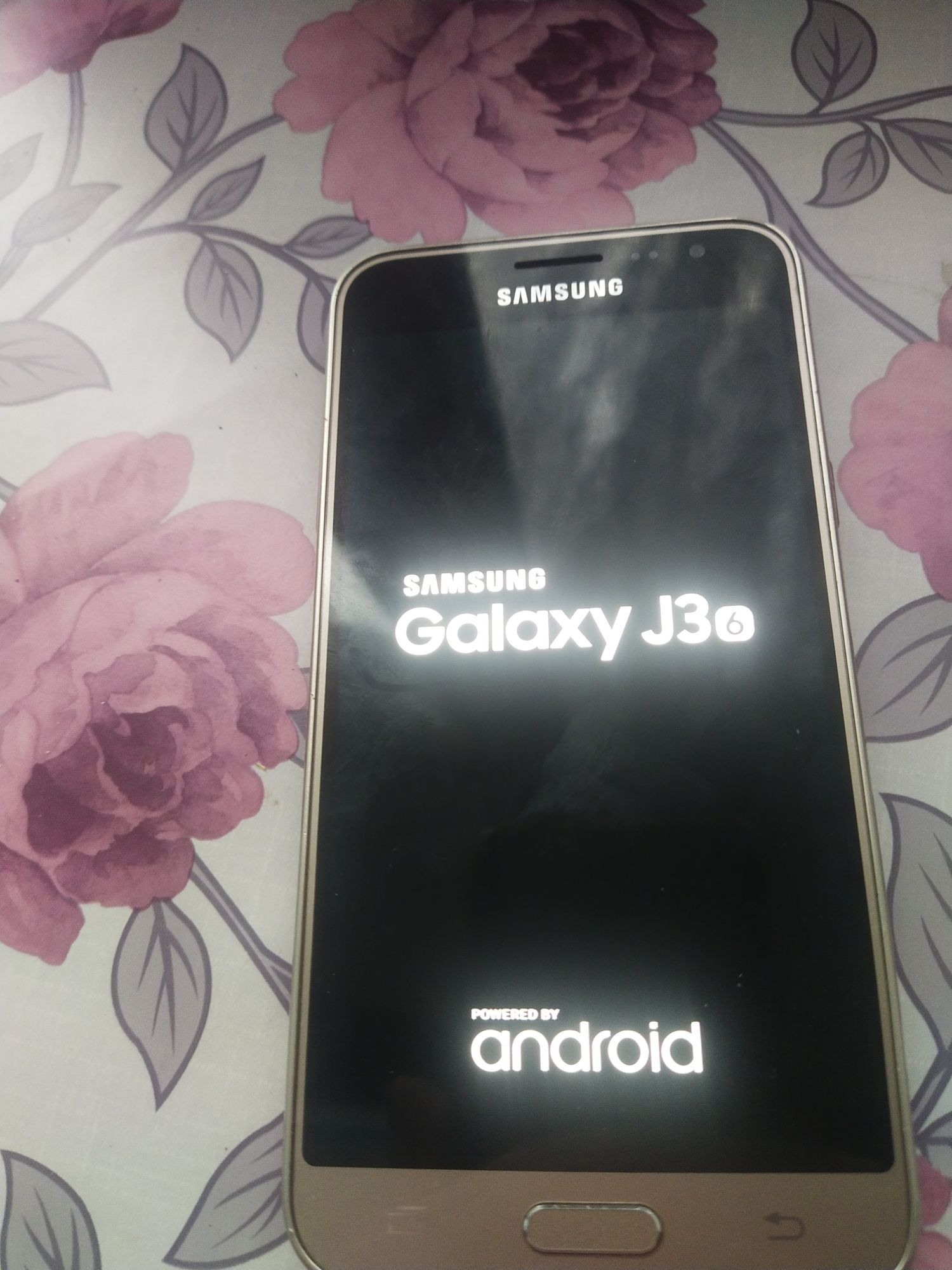 Мобильный SAMSUNG GaLaxy J3. 6.