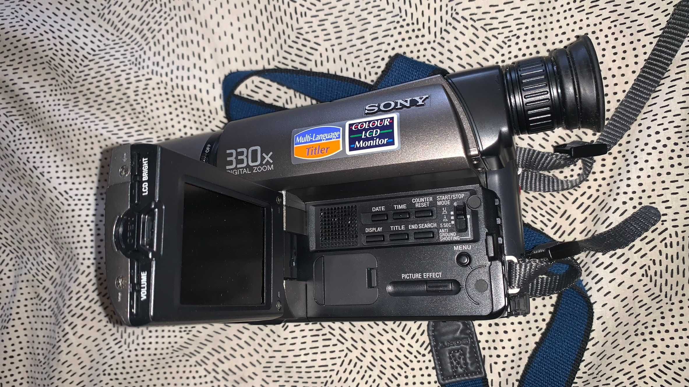 Máquina de Filmar SONY CCD-TRV36E Analógica