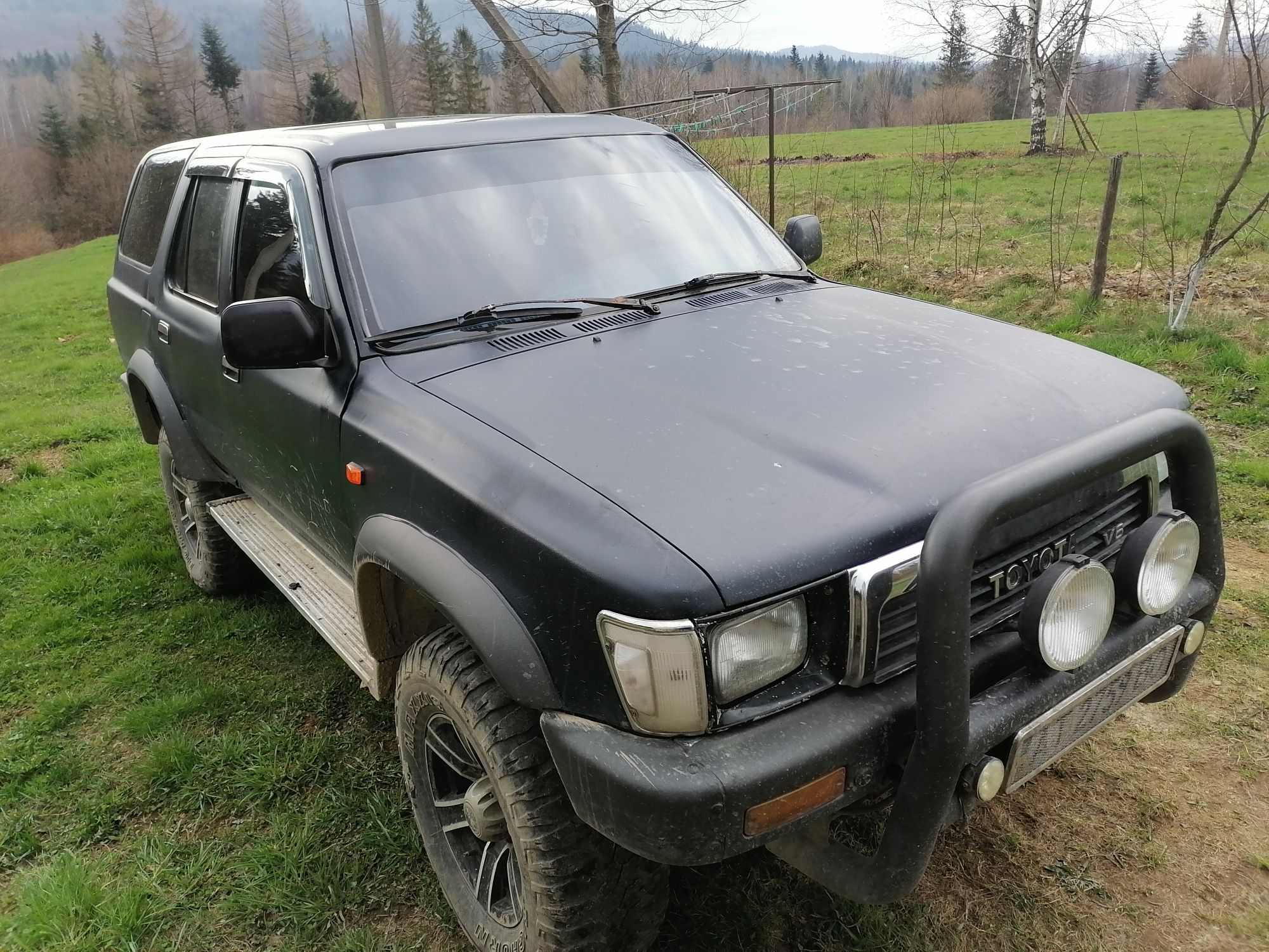 Продам toyota 4runner.