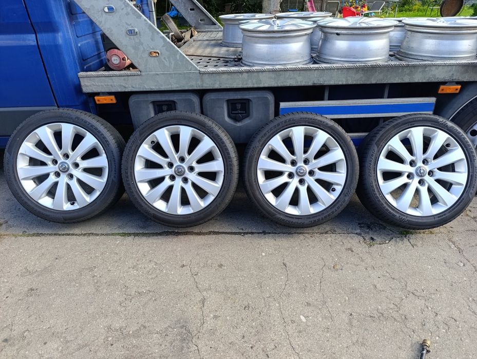 Astra J Zafira c felgi aluminiowe 17 cali z Niemiec ładny stan 5 x 115