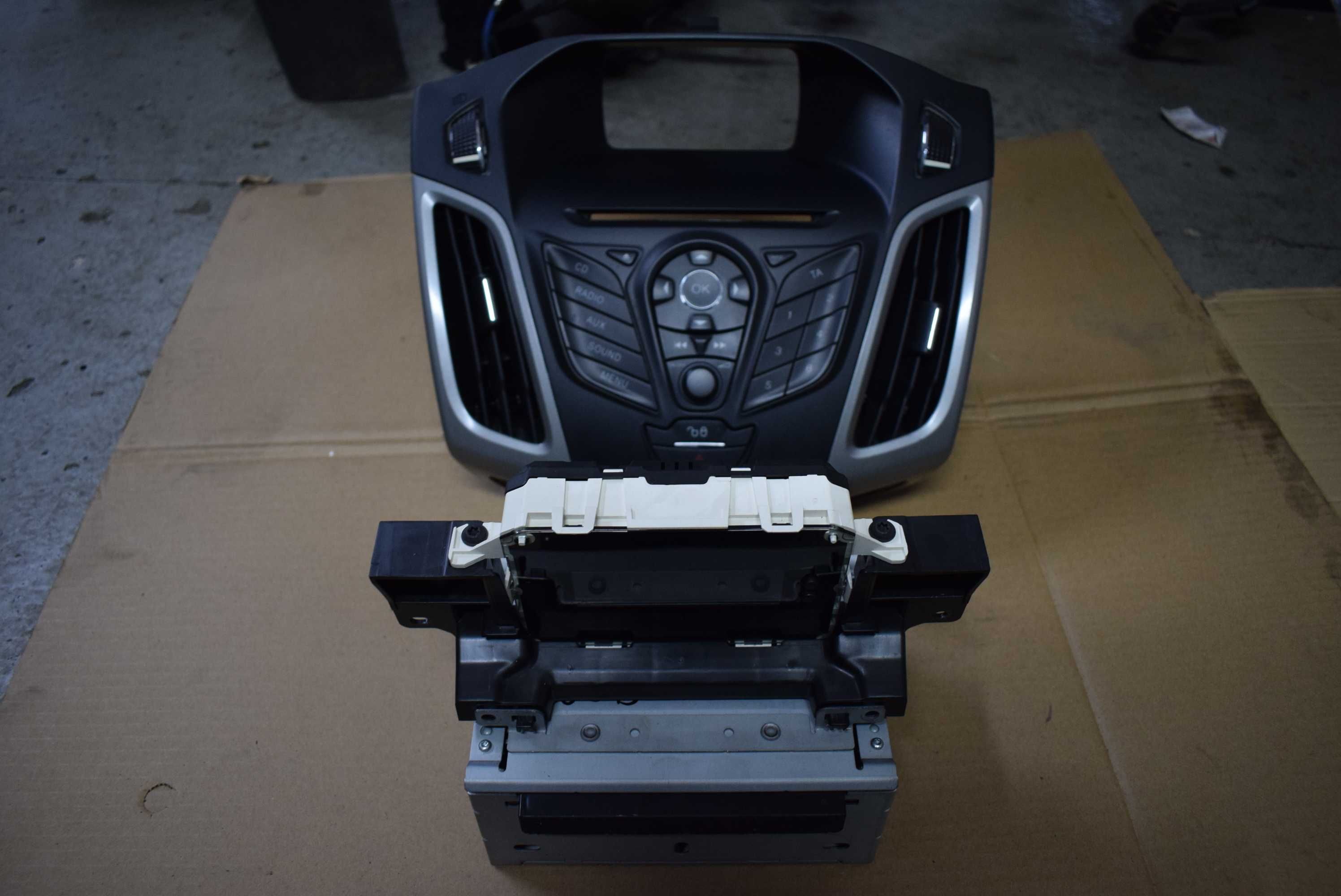 Radio usb Ford Focus mk3 c-max mk2 - INNE CZĘŚCI