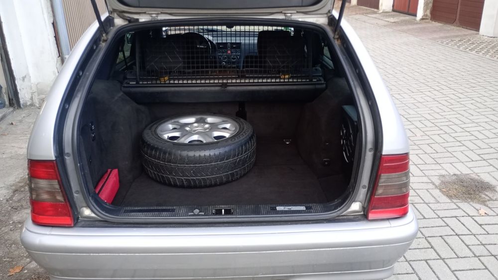 Mercedes W202 Lift 2.3 Kompressor Sport 197KM LPG stan BDB Klima Alu