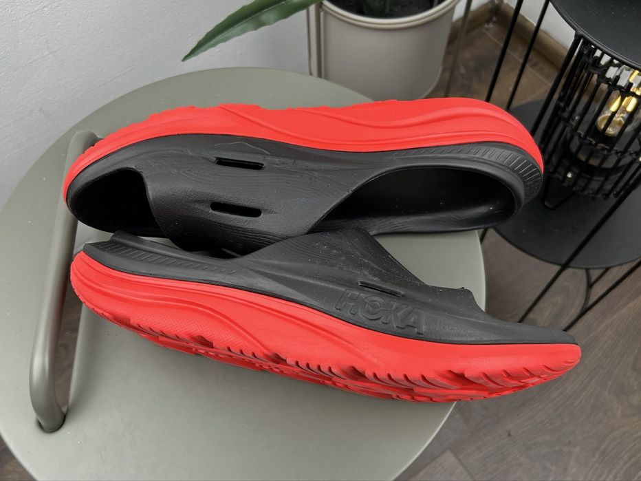 Оригінал! Тапочки шльопки вєтнамки Hoka Recovery 47 розмір MM861