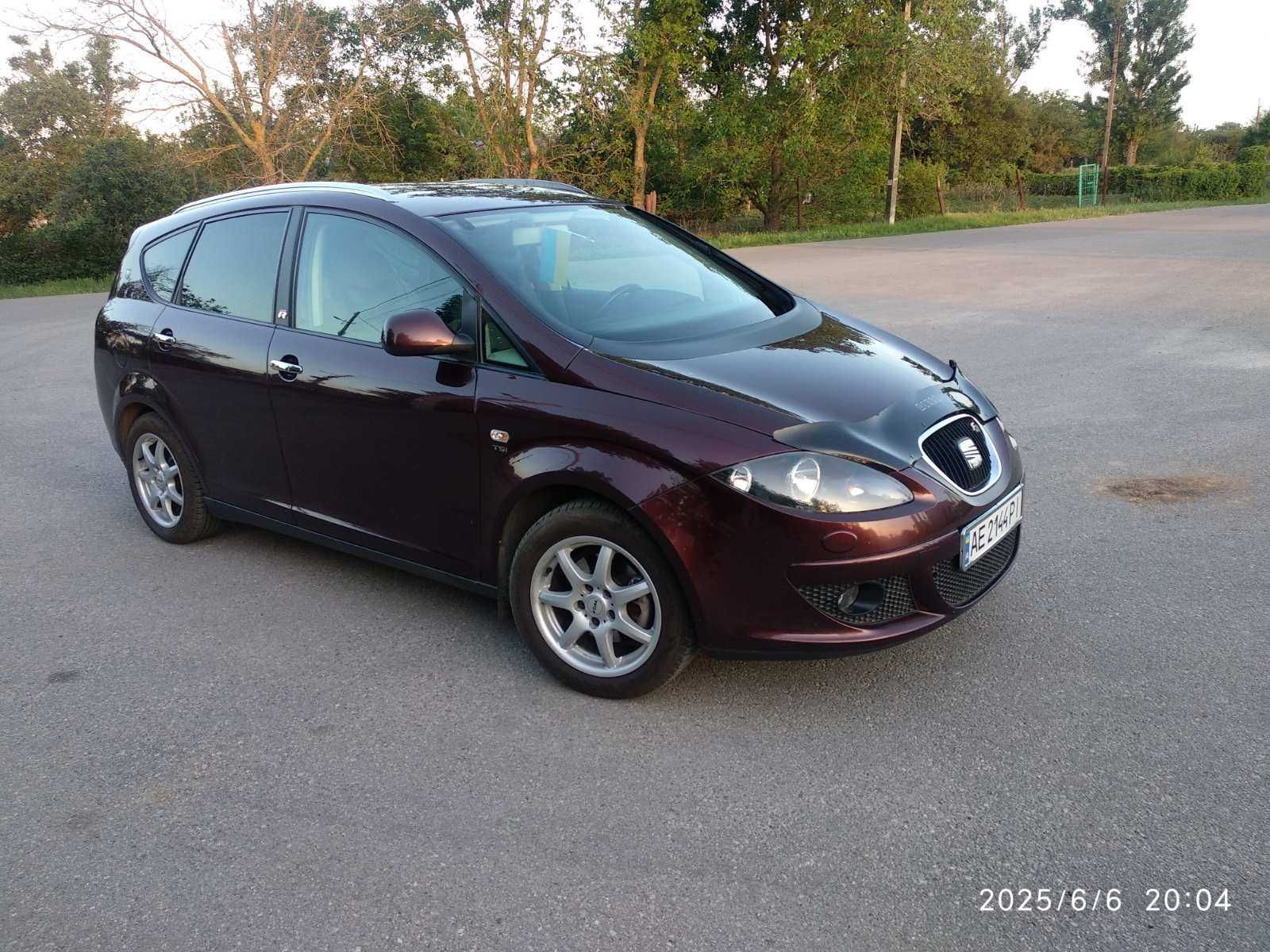 Продам авто СЕАТ АЛТЕЯ XL