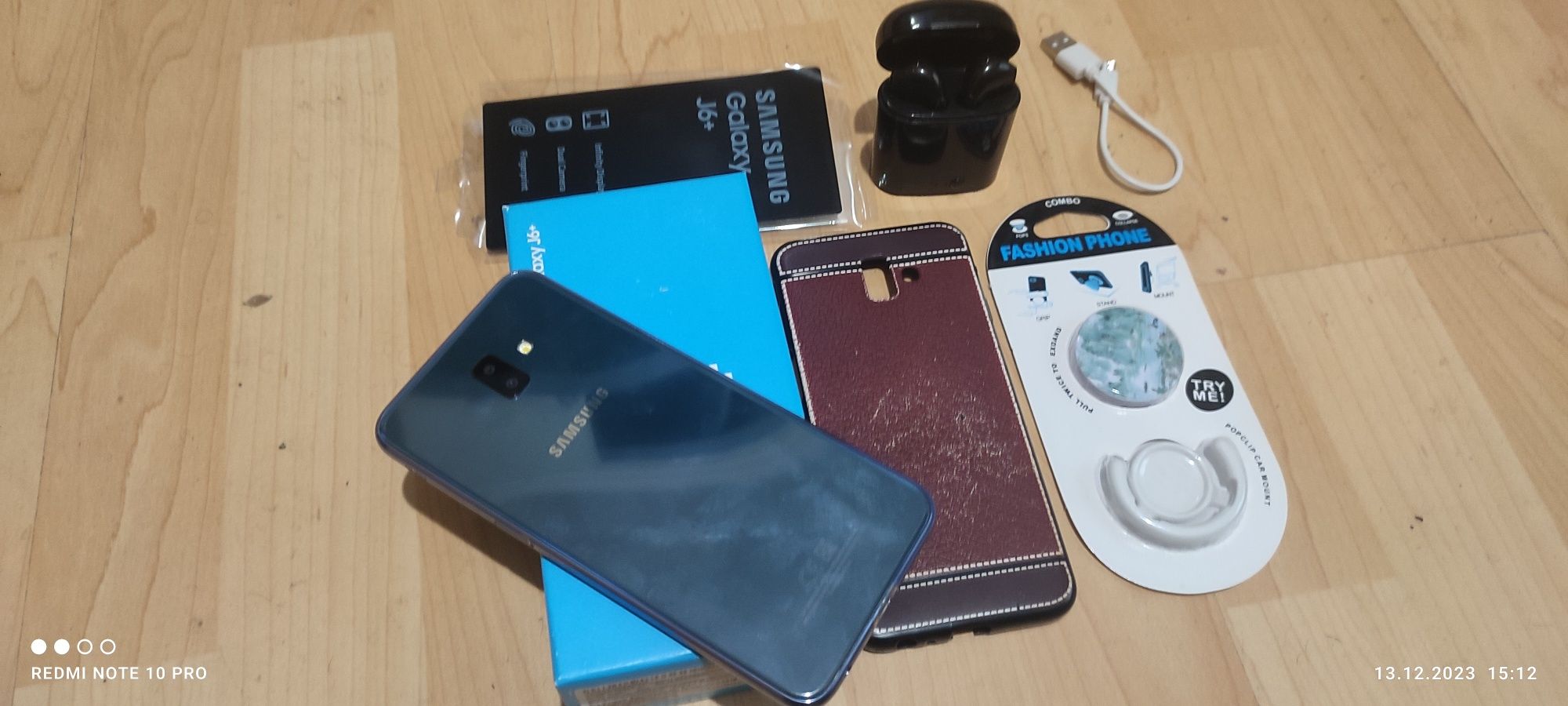 Samsung J6+,наушники,авто кріпленя