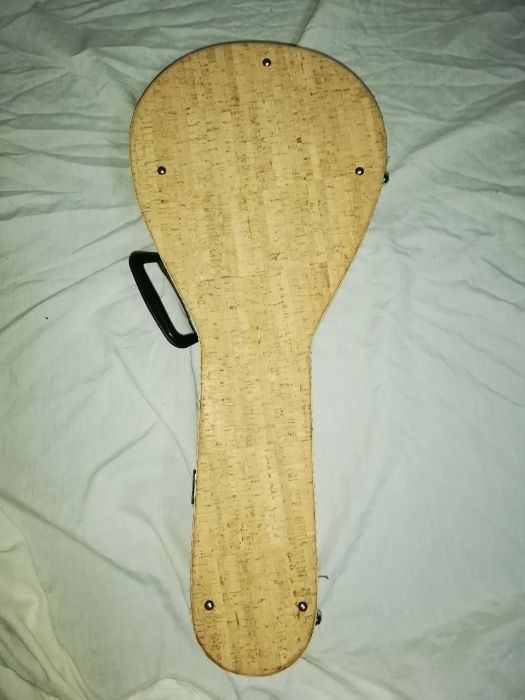 Estojo bandolim português em cortiça