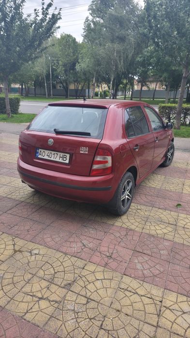 Шкода фабія.    .