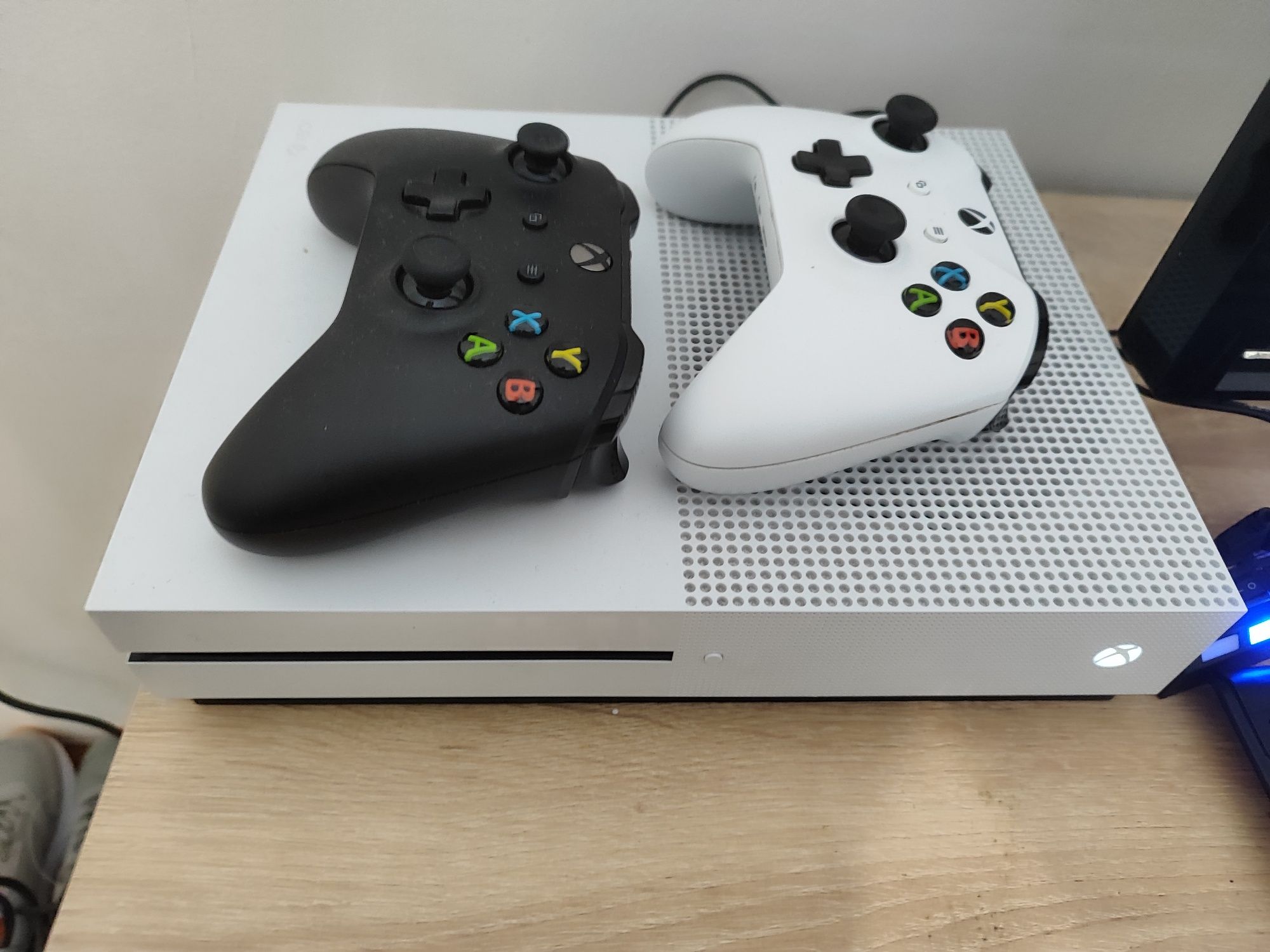 Xbox OnE S 1 terabyte