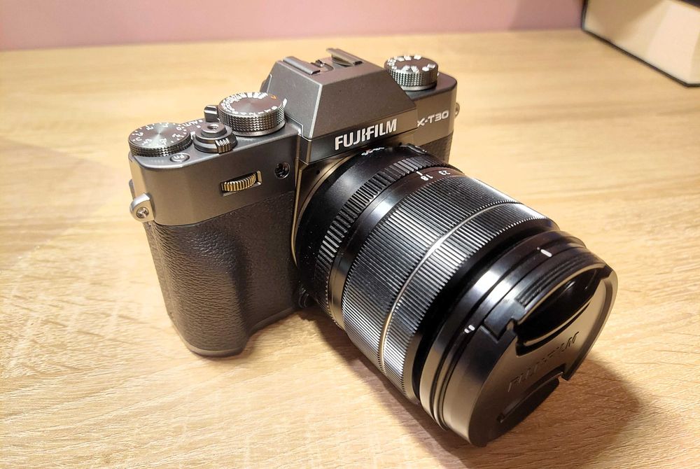 Aparat Fujifilm X-T30 + ob. 18-55 mm f/2.8-4.0