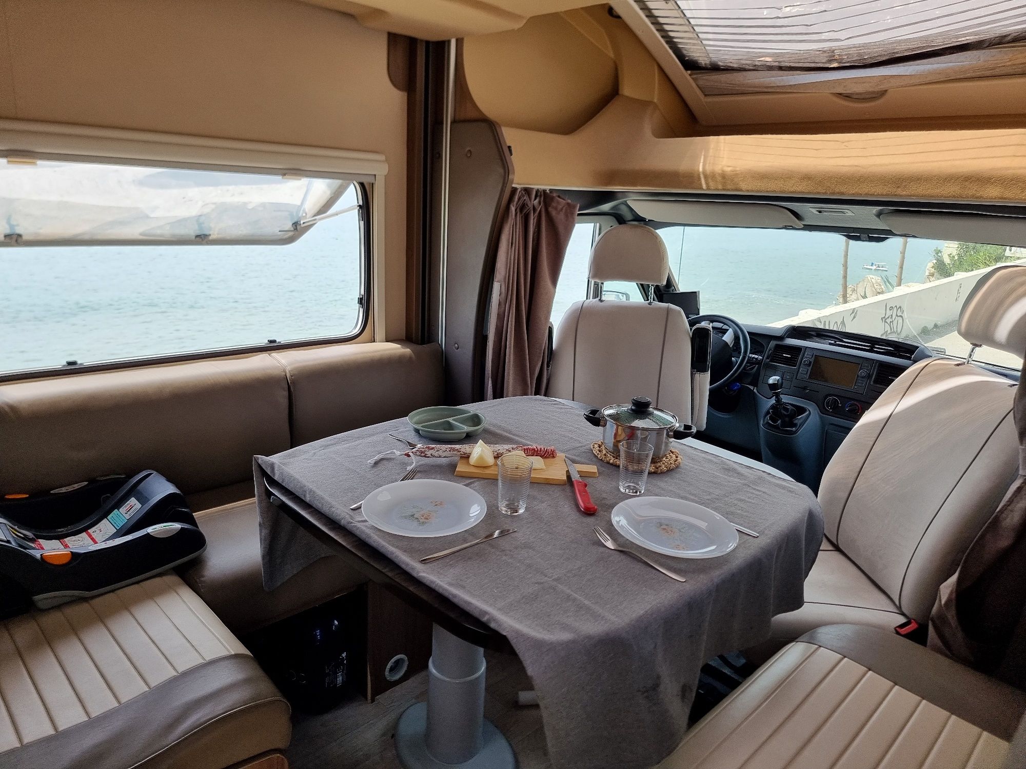 Autocaravana ford chausson