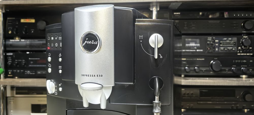 Кавова машина Jura Impressa E50