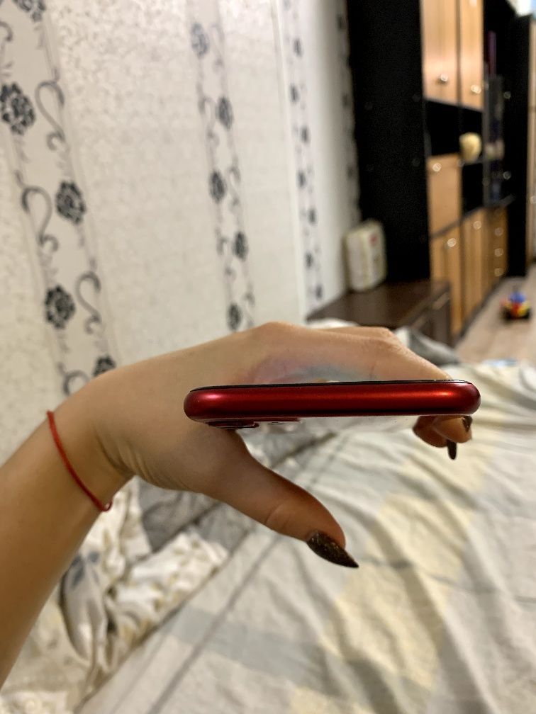 Продам iphone 11