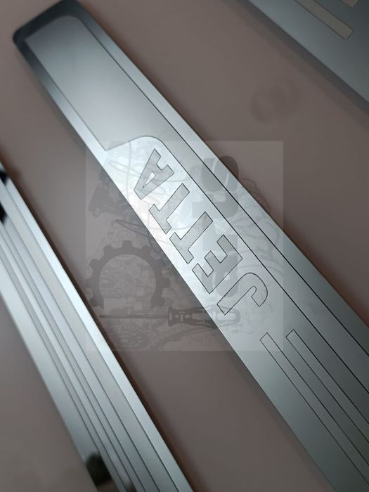 Frisos Soleira da porta Volkswagen VW Jetta 2007/2018