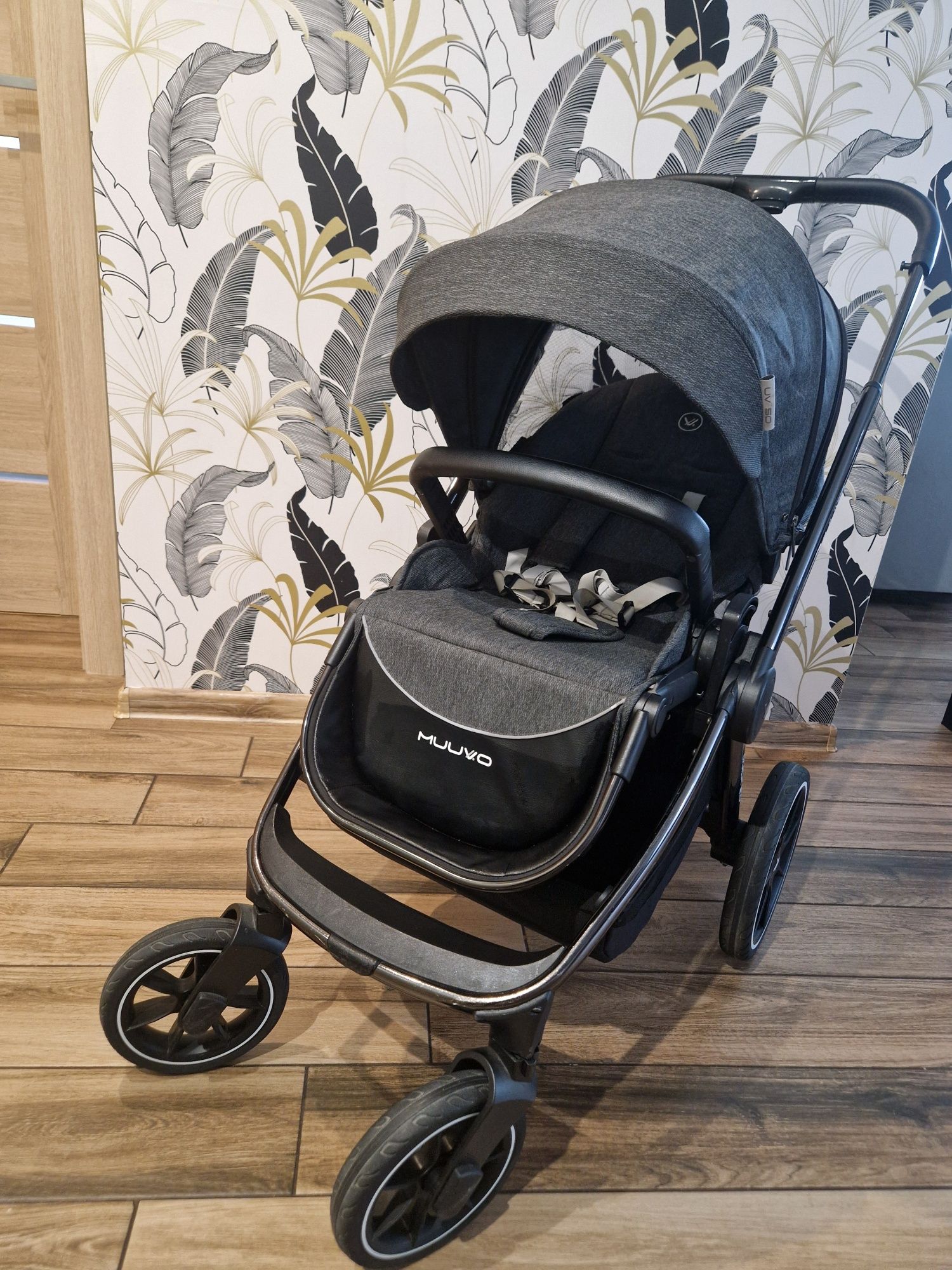 Wózek 2w1 Muuvo quick 2.0 z gondolą XXL Black chrome Anthracite