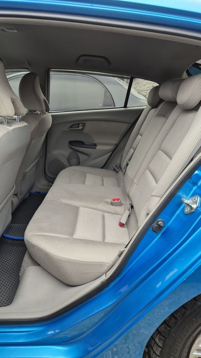 Хонда Инсайт Автомат Гибрид