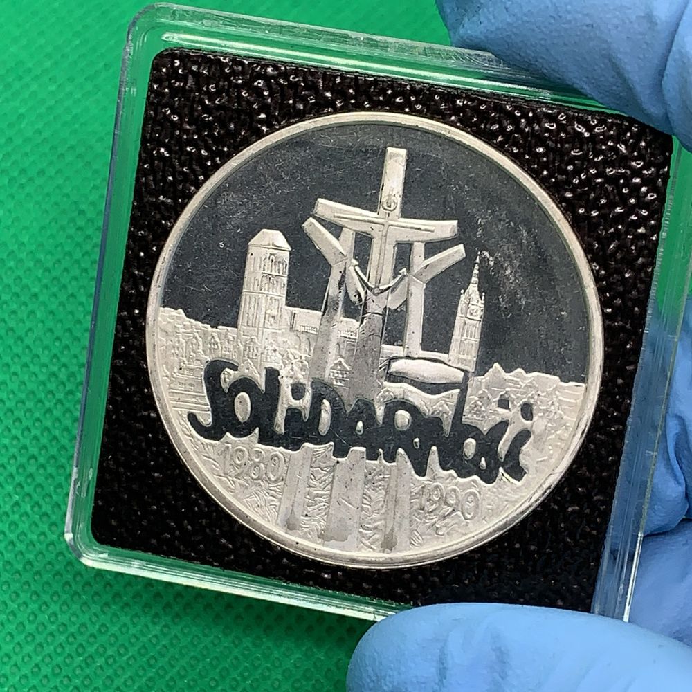 Solidarność 100000zł 1990 TYP A świeża moneta kolekcjoenrska prl