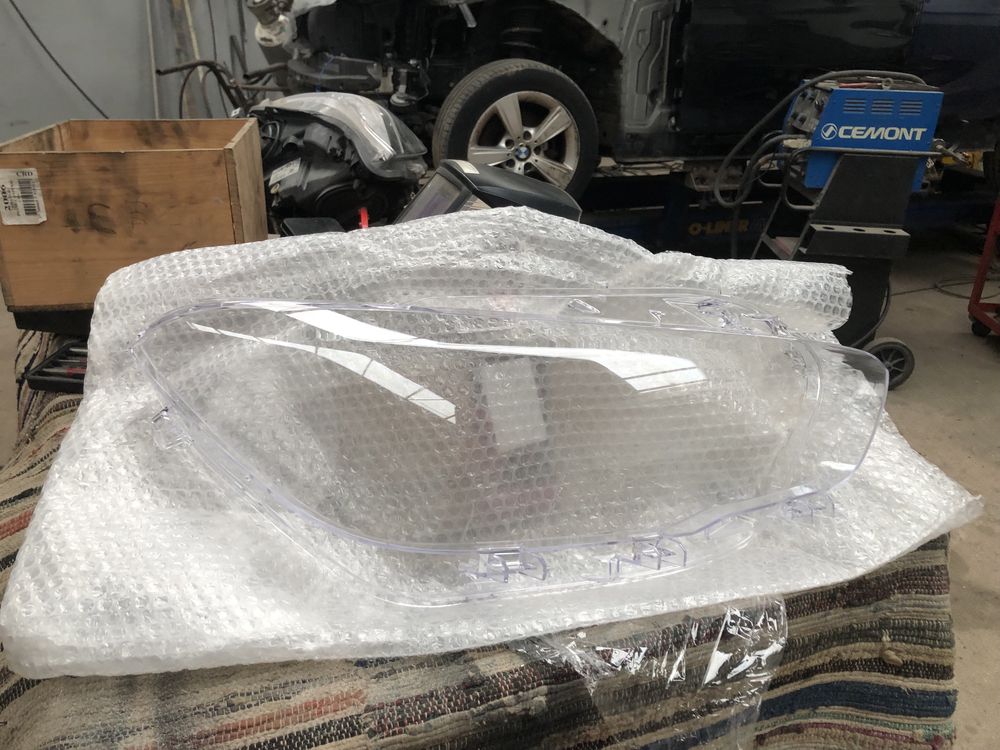 Vidro farol BMW F20 de 2015