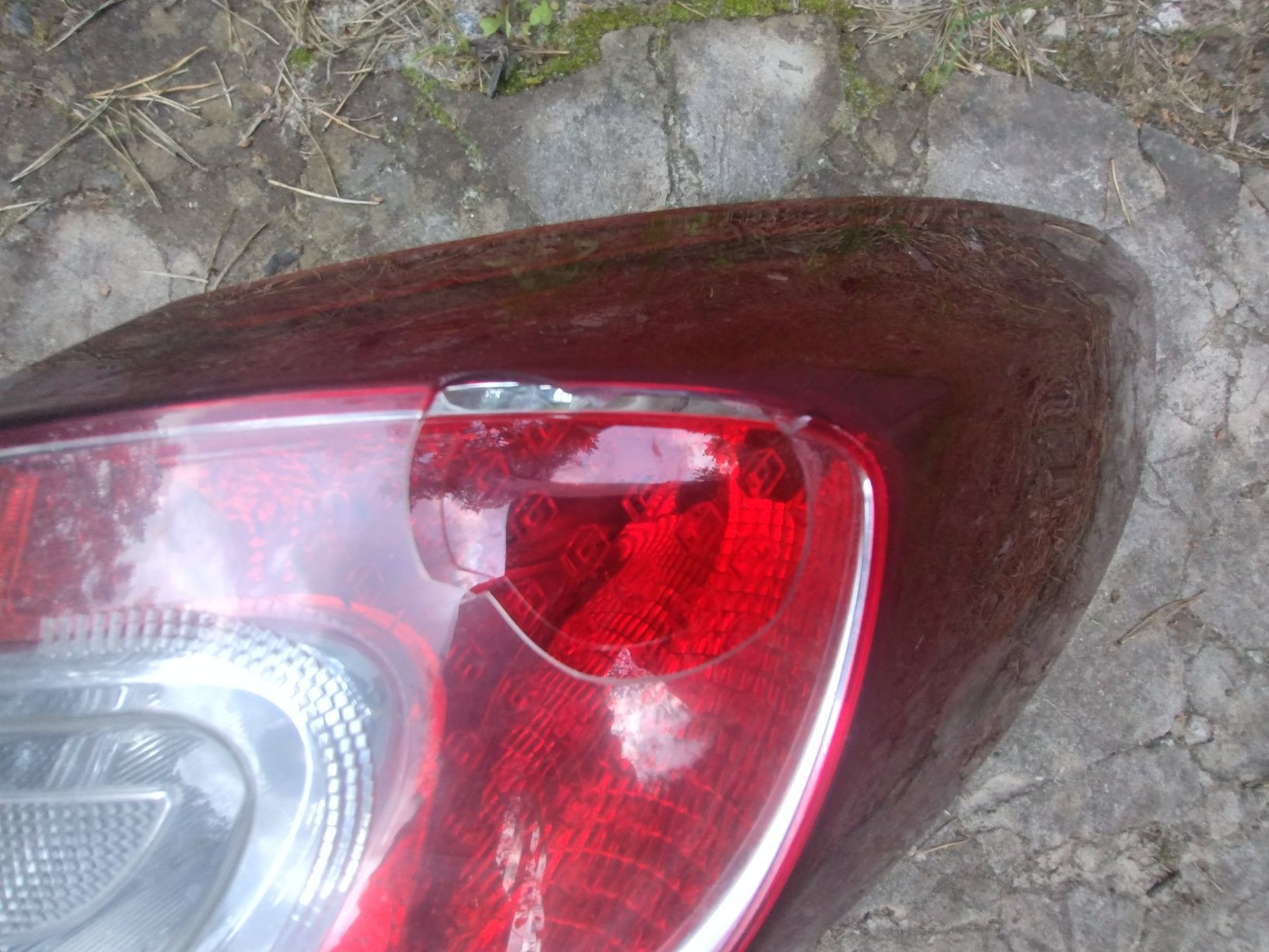 Задній фонар правий Renault Megane 3 265500010R
