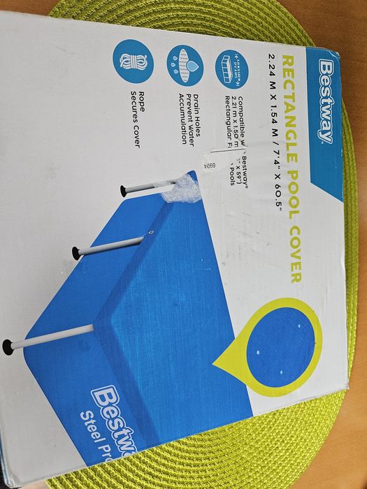 Przykrywką do basenu Bestway 2,24m x 1,54 m nowe