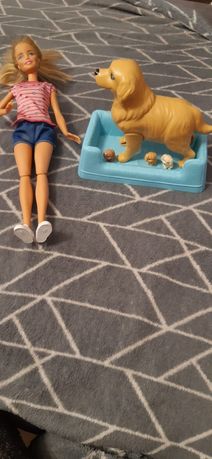 Lalka Barbie z pieskami labrador z małymi