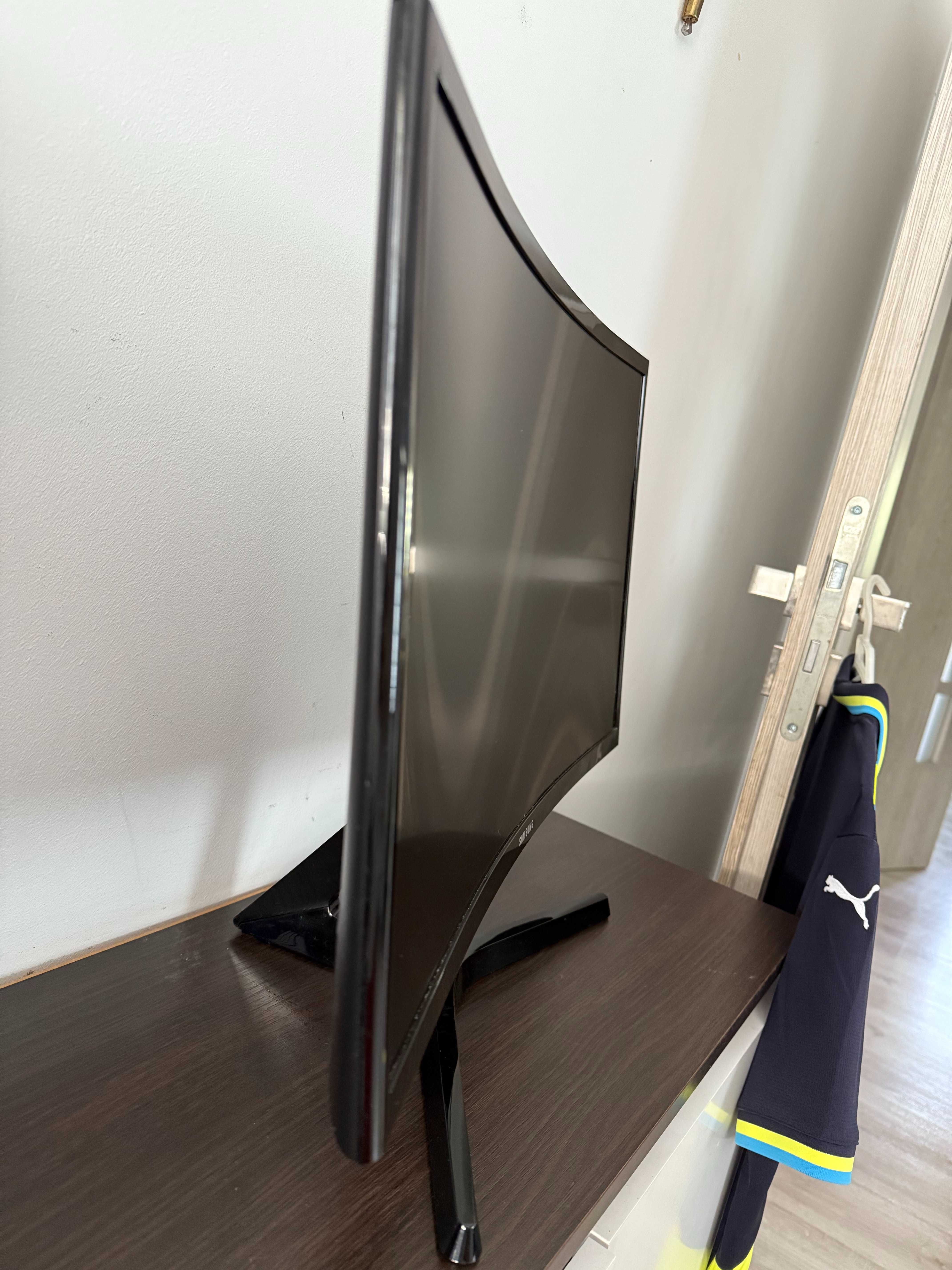 Monitor Samsung C24f396FHR