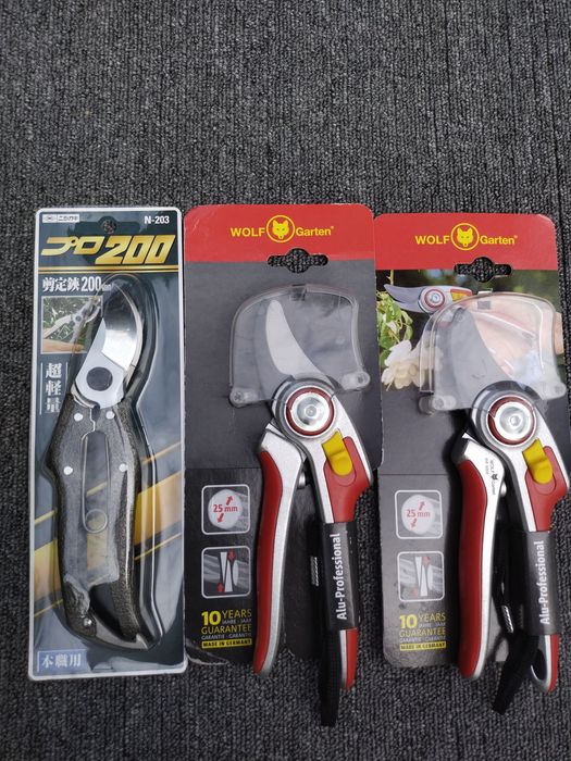 Розпродаж секаторів Nishigaki n 203 / Wolf Garten RR  5000 , Fiskars