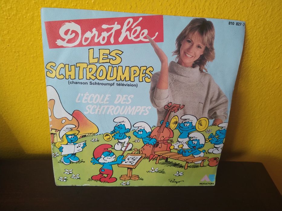 Antigo Single em Vinil dos Estrumfes em francês