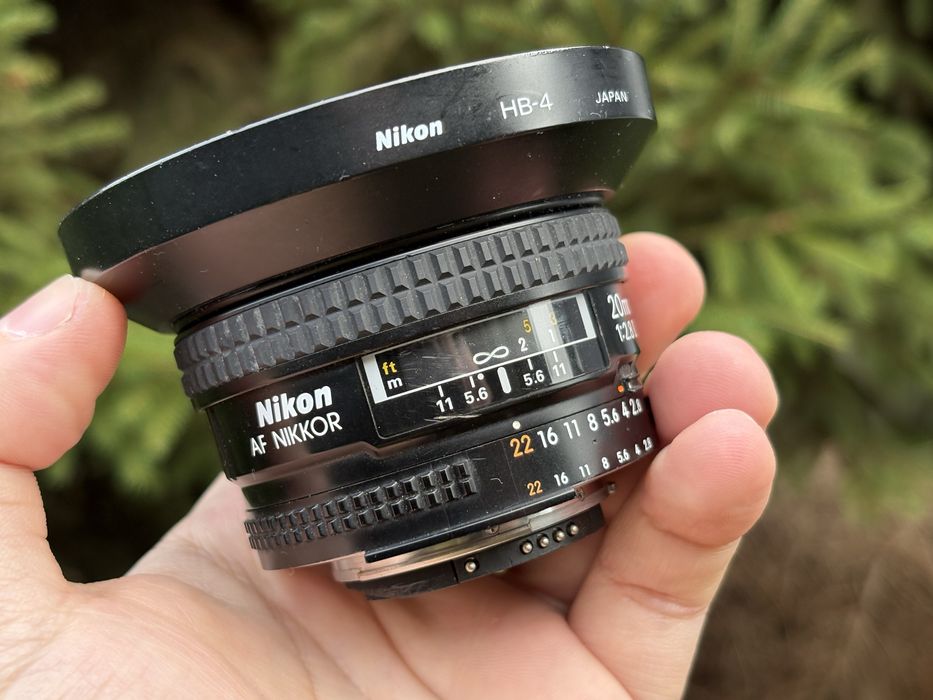 Об'єктив Nikon AF Nikkor 20mm f/2.8D