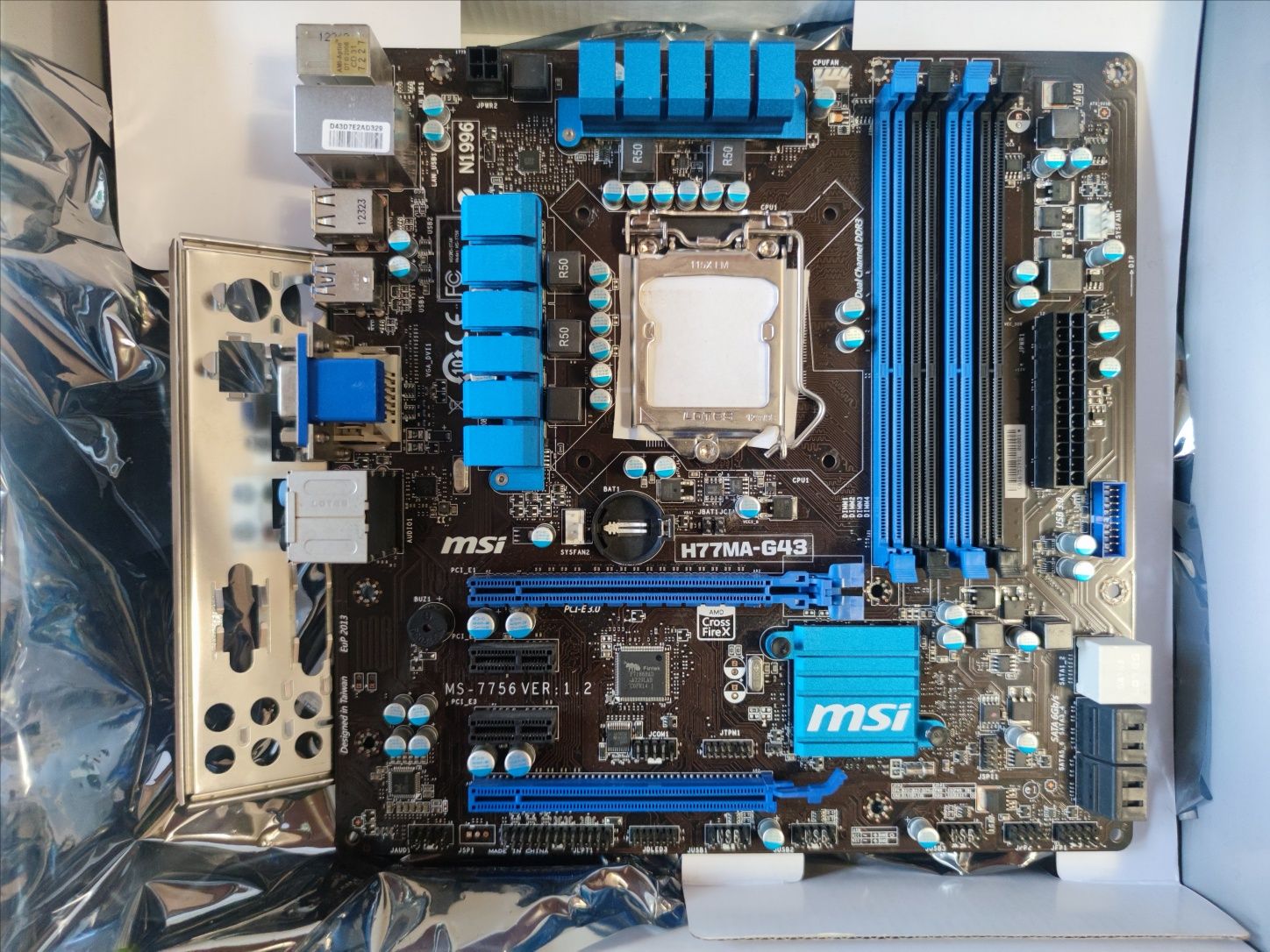 Материнська плата MSI H77MA-G43