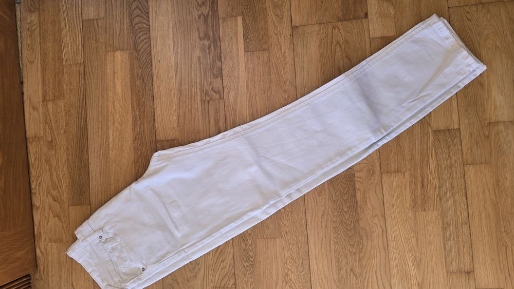 Calças BERSHKA skinny fit (40)