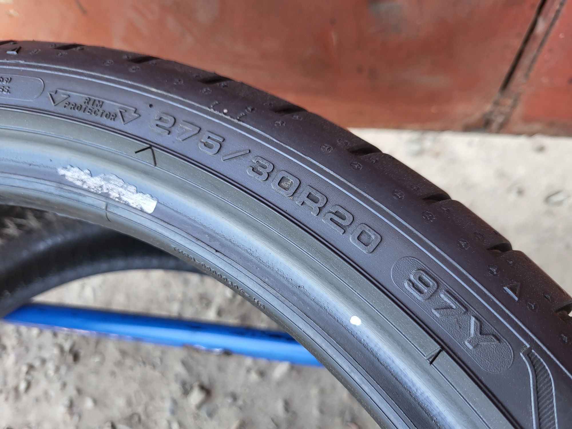 275/30/20+245/35/20 R20 GoodYear Eagle F1 MOE RunFlat 4шт ціна за 1шт