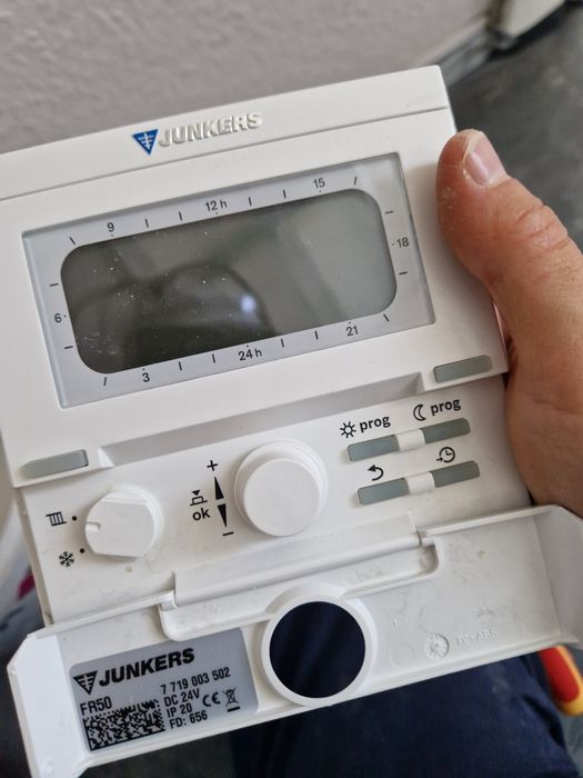 JUNKERS FR 50 Regulator pokojowy ze sterowaniem czasowym