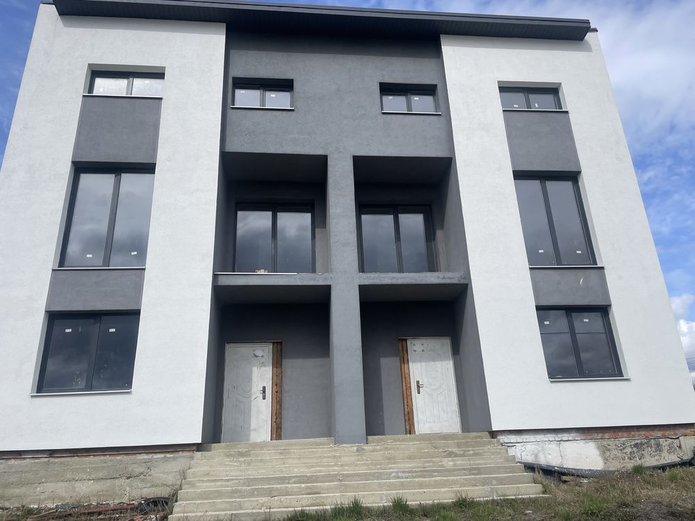 Продаж котеджу ділянка 4 сотки Солонка !