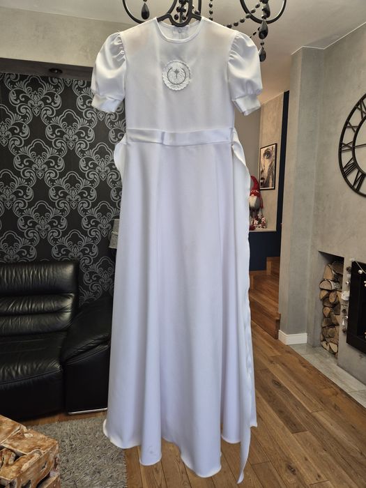 Zestaw sukienka komunijna bolerko wianek torebka komunijne