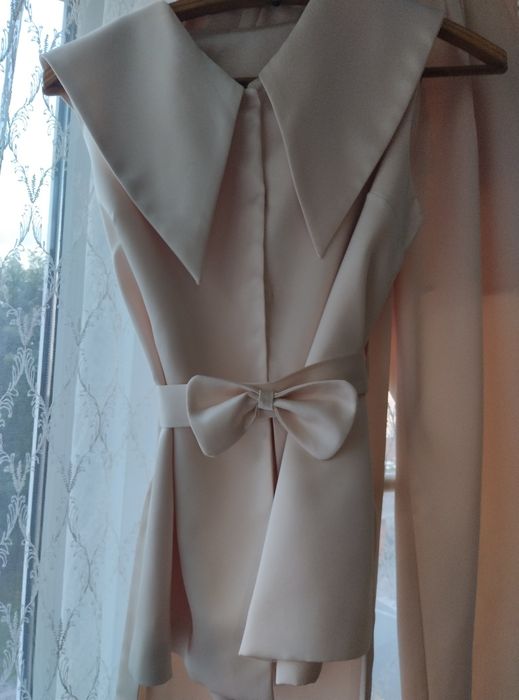 Брючний костюм  атлас