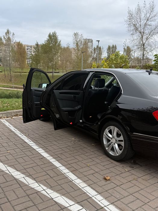 Mercedes-Benz  E-Class