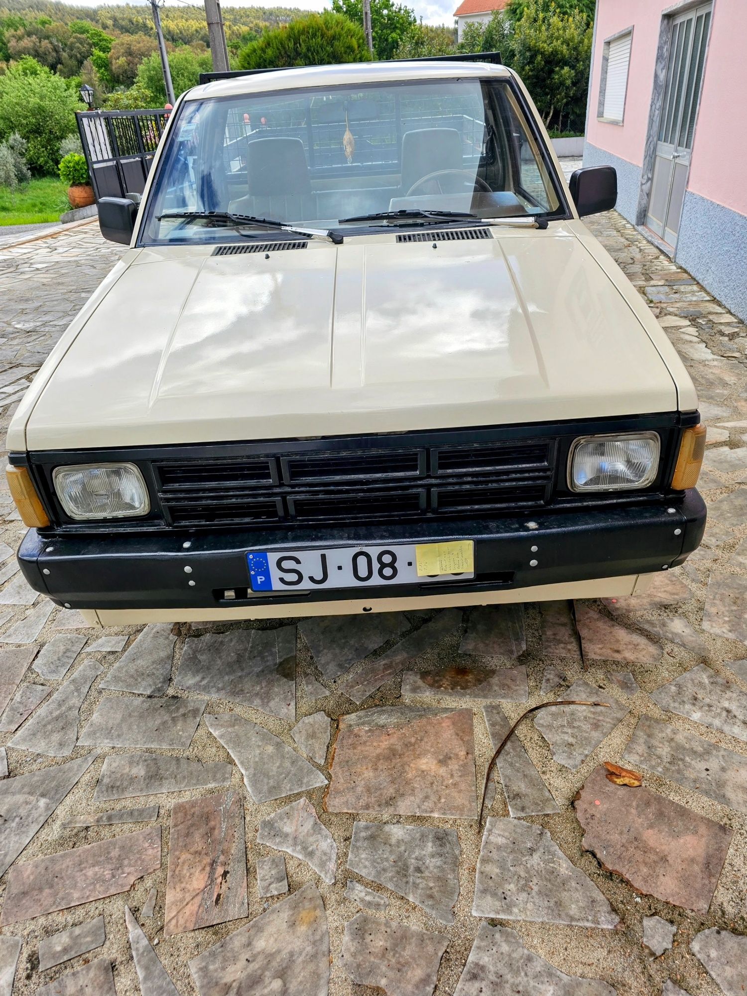 Nissan pick-up L200
