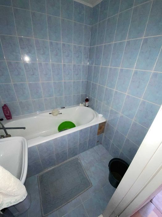 Продаж 2-к квартири. м.Вишгород, вул.Симоненка, 7. 45000$