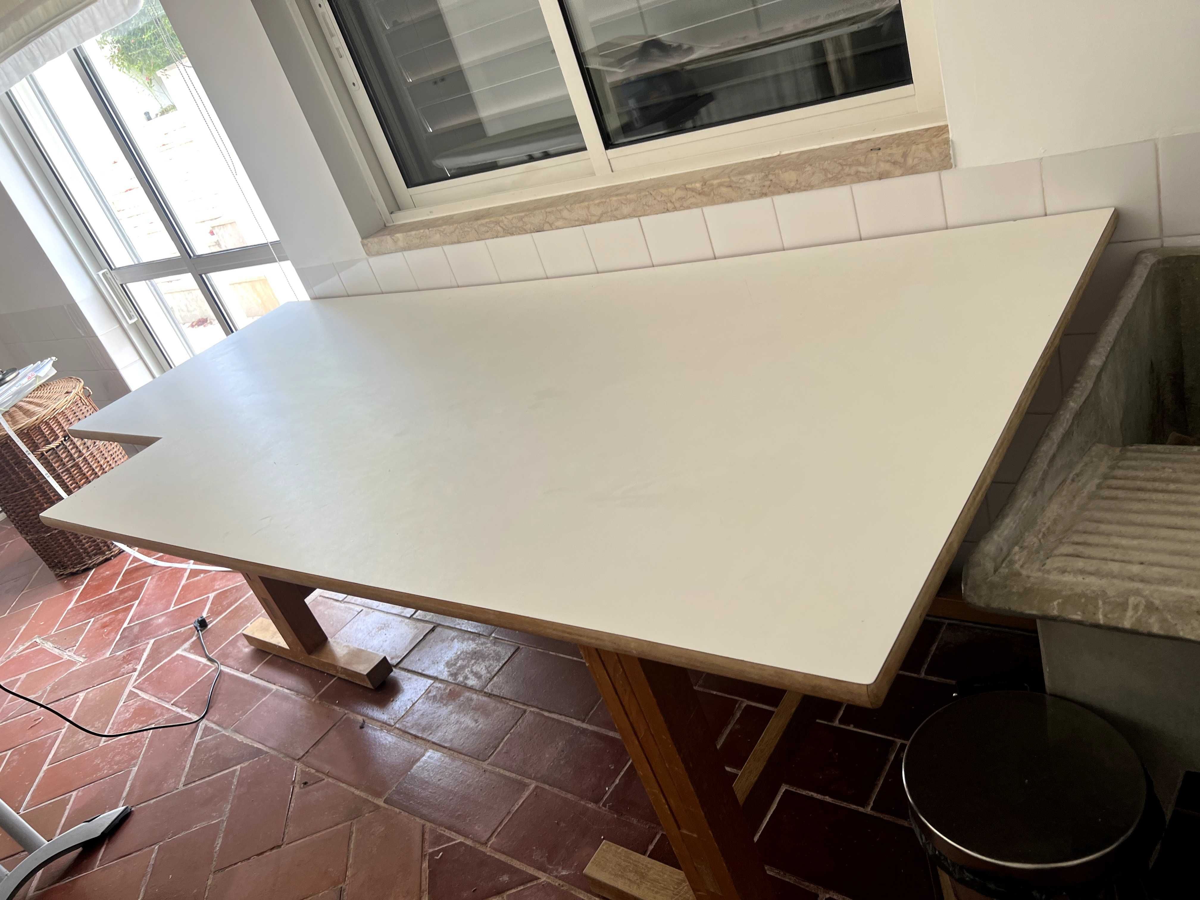 Mesa Estirador em madeira maciça