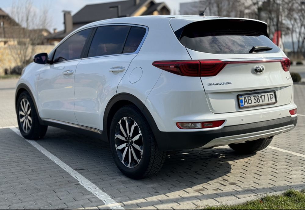 Продам Kia Sportage в ідеальному стані.