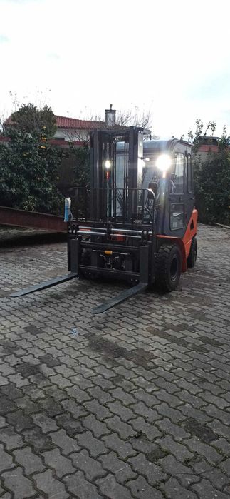 Empilhador Mitsubishi 2.5 Ton Duplex 3.30mt cabinado