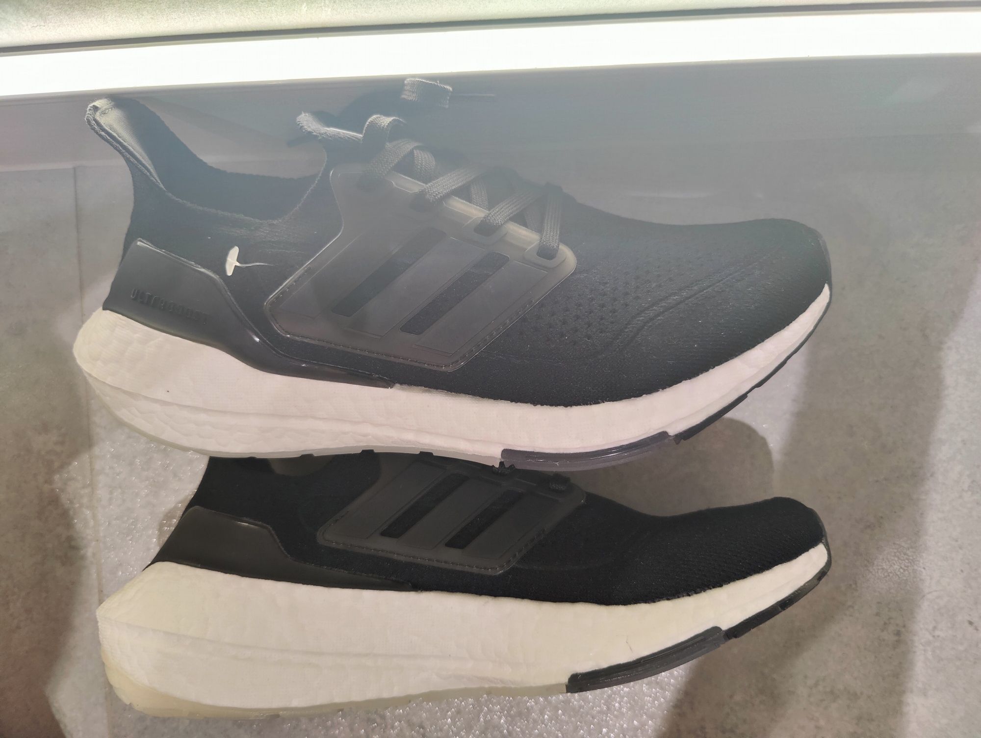 Buty Adidas Ultraboost 22 rozmiar 39